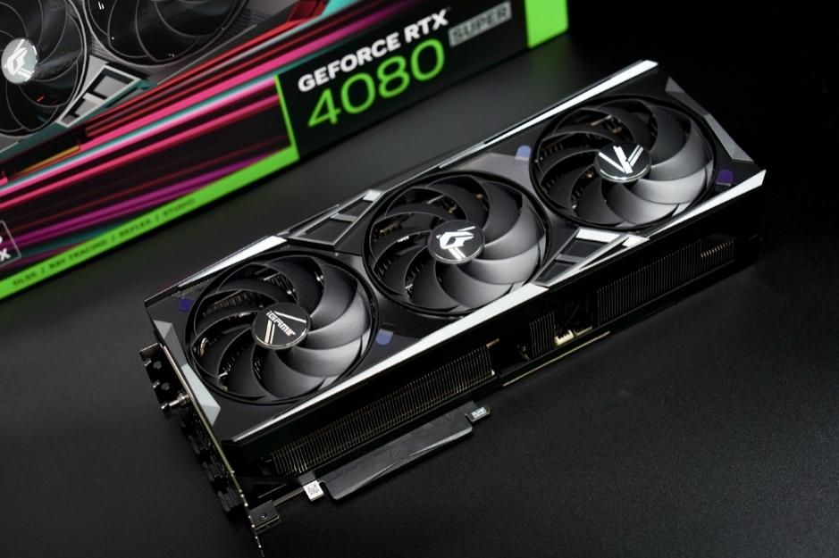 大刀背刺4080!iGame RTX 4080 SUPER火神首發評測